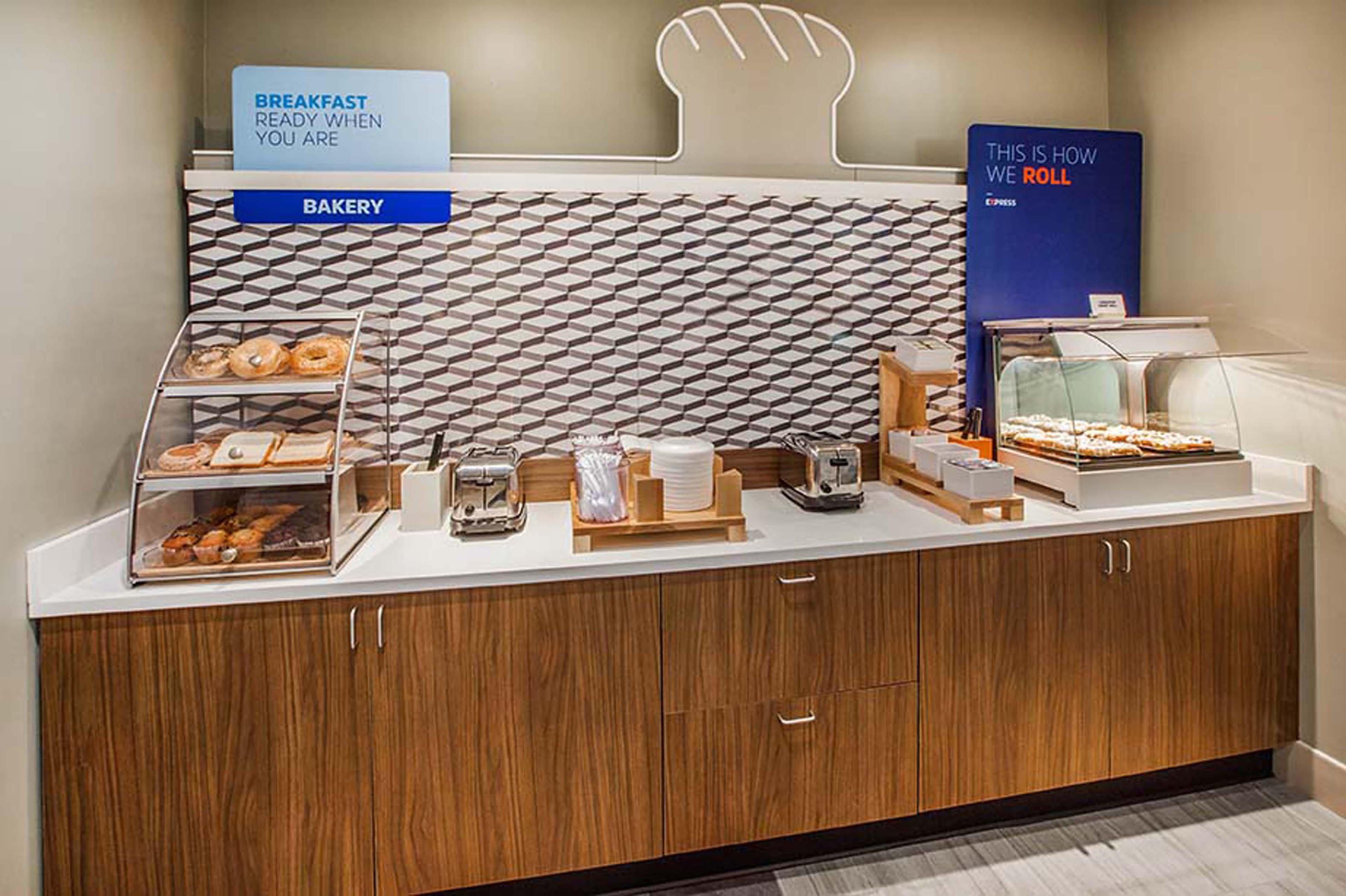 Holiday Inn Express And Suites Norman By Ihg Экстерьер фото